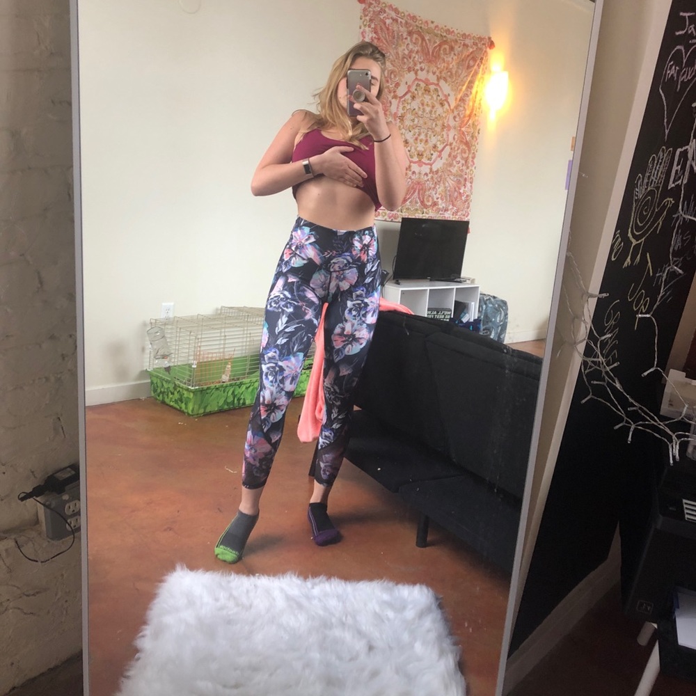 Patterned High-waisted Fabletics Leggings